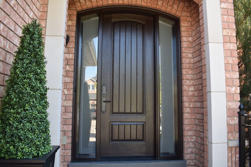 Fiberglass Exterior door in Vaughan